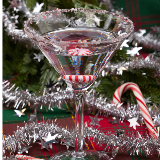 Indulge in the Festive Spirit with a Candy Cane Martini