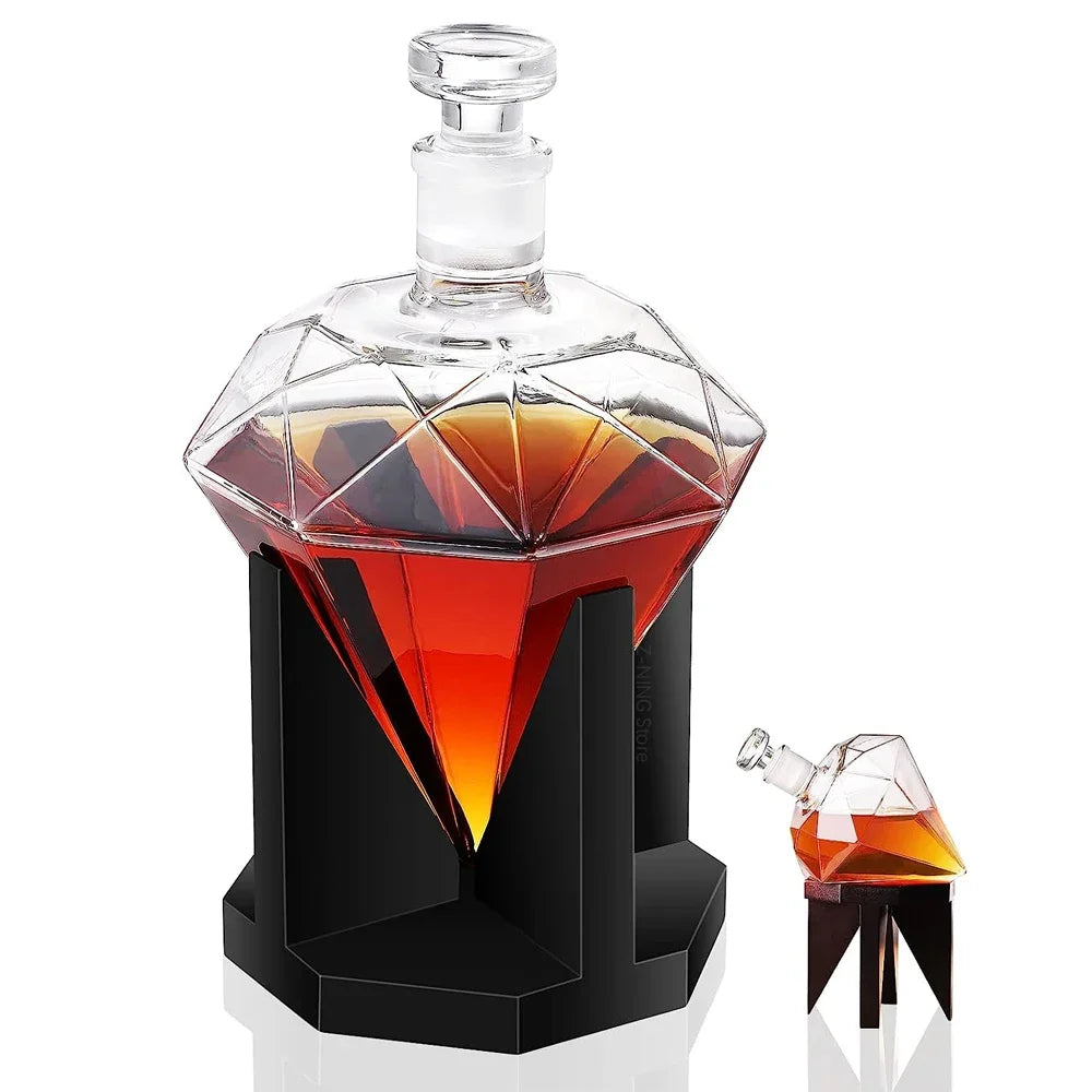 Diamond Shaped Decanter with holder (1L)